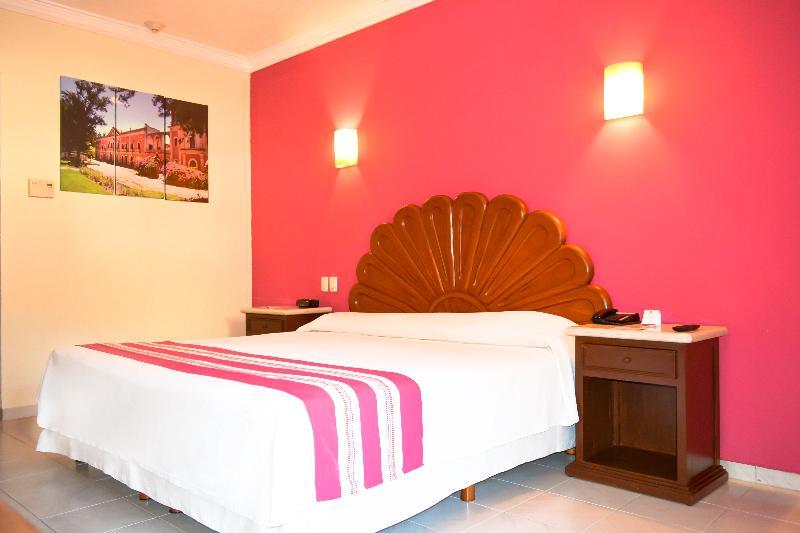 Hotel Margaritas Канкун Екстериор снимка