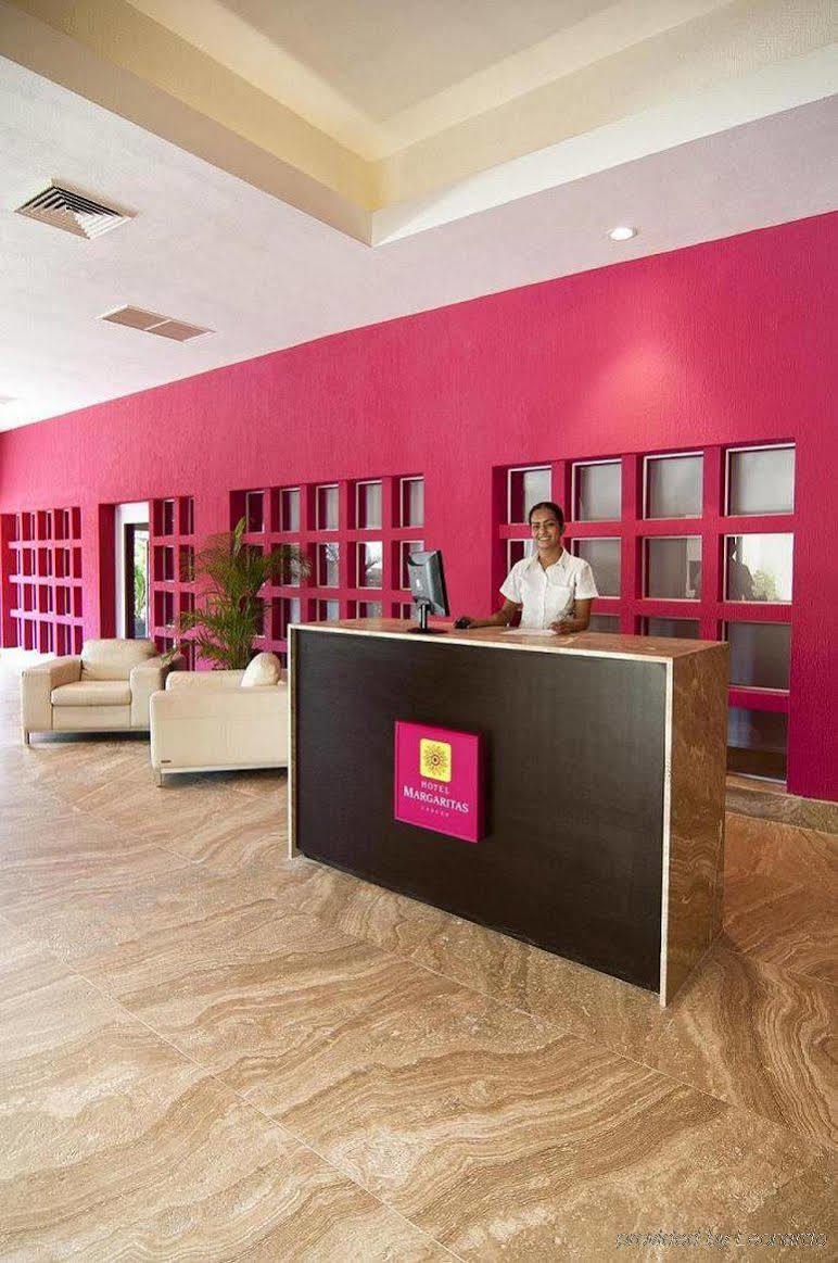Hotel Margaritas Канкун Интериор снимка