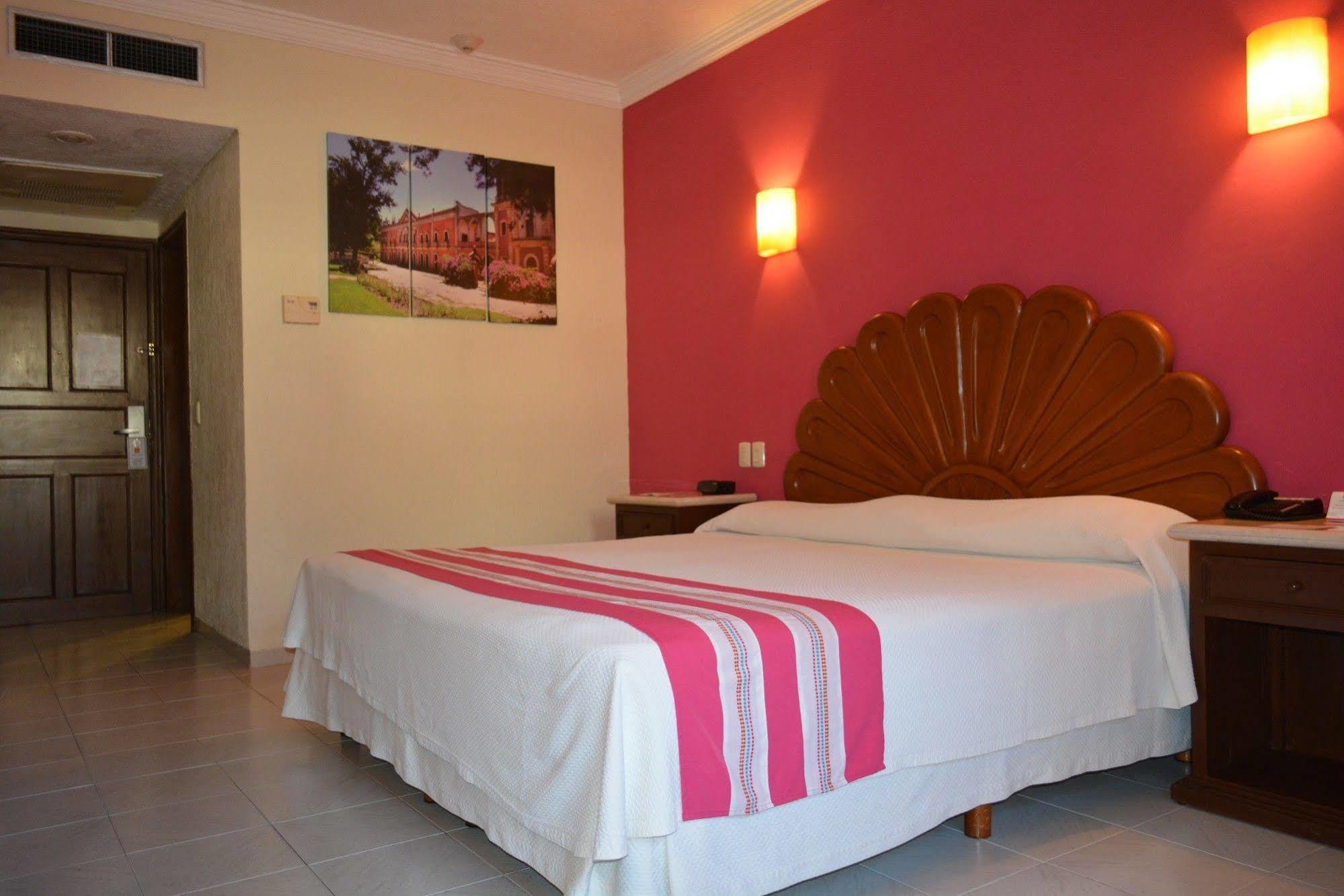 Hotel Margaritas Канкун Екстериор снимка