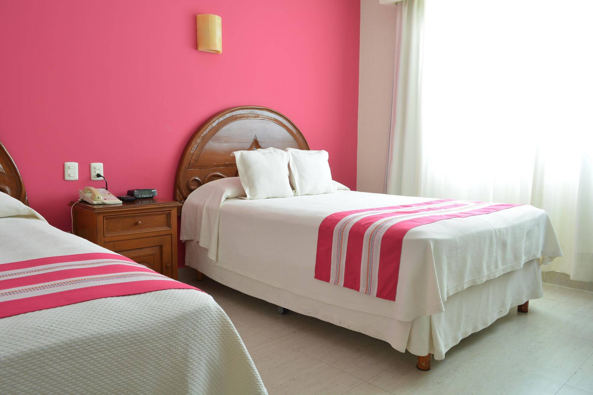 Hotel Margaritas Канкун Екстериор снимка